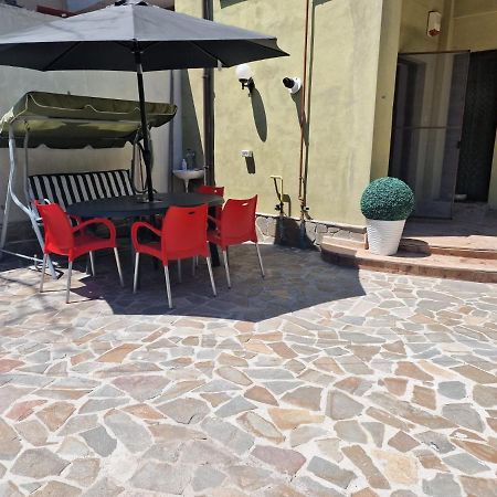 Vila 33 Villa Constanta Luaran gambar